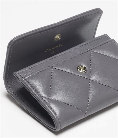 chanel boy zippy card holder|Chanel 19 flap card holder.